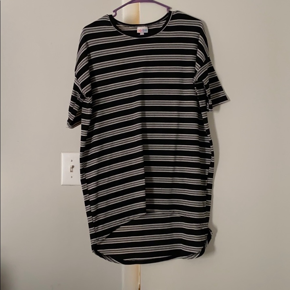 Mid sleeve striped shirt!